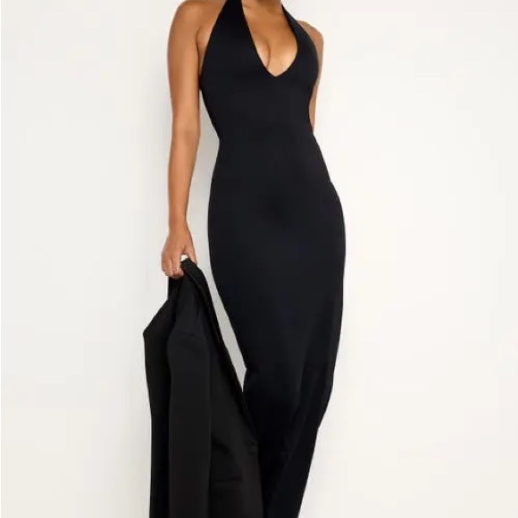 Good American black scuba maxi dress - Picture 3 of 3